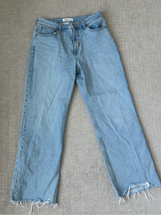 Abercrombie & Fitch Denim - Abercrombie & Fitch Light Wash Straight-Leg Jeans